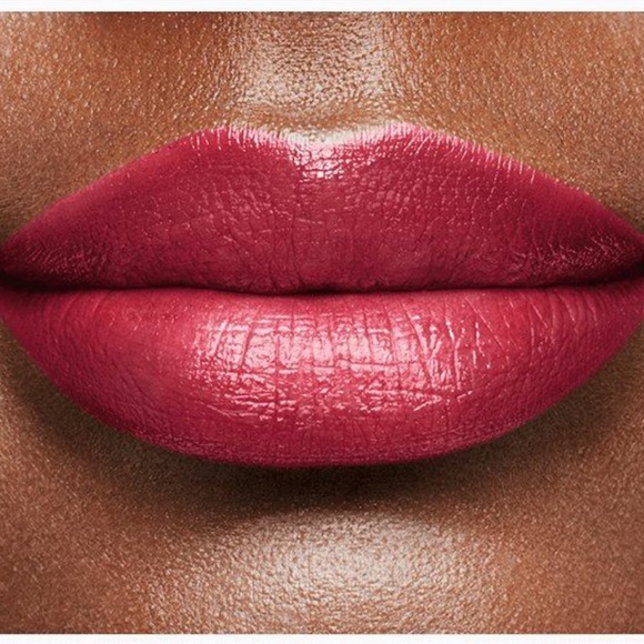 Mary Kay Gel Semi-Matte Lipstick Powerful Pink - Picture 4 of 6